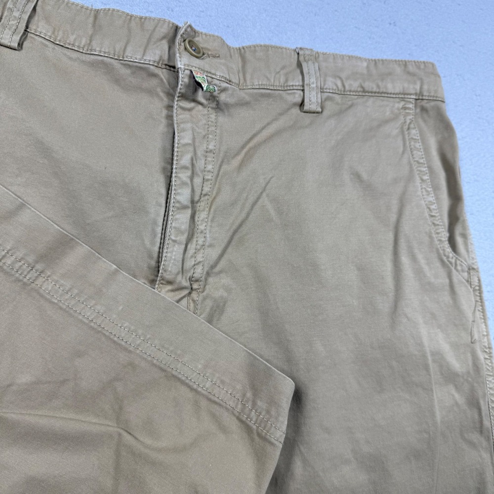 Tommy‎ Bahama Boracay Shorts Mens 38 Khaki Tan Flat Front Chino Casual Cotton